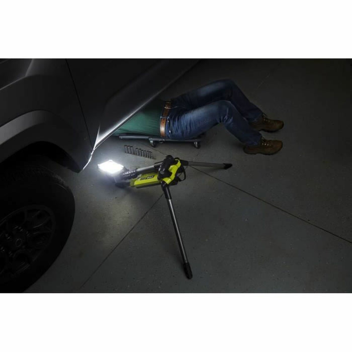 Trepied Portabil Ryobi R18TL-0 Iluminat