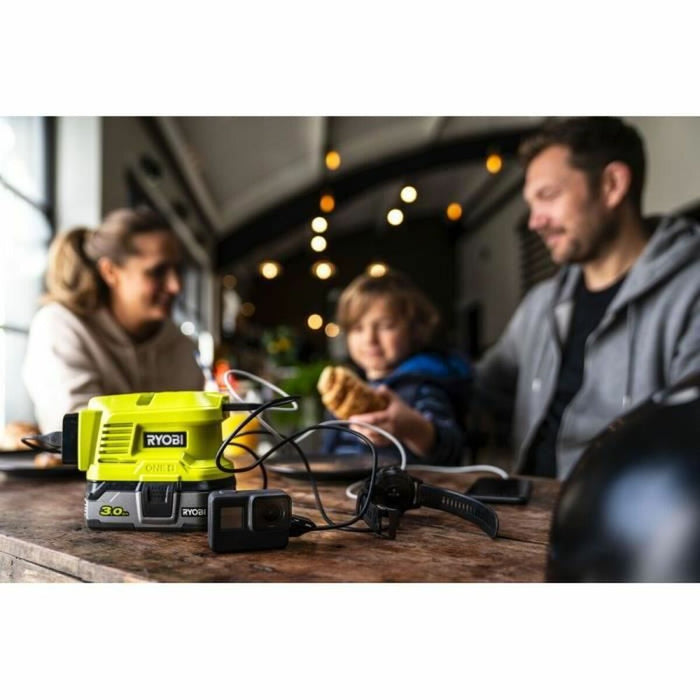 convertizor Ryobi 225 W