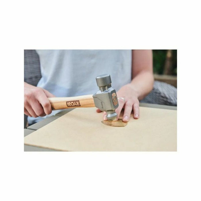 Ciocan Ryobi
