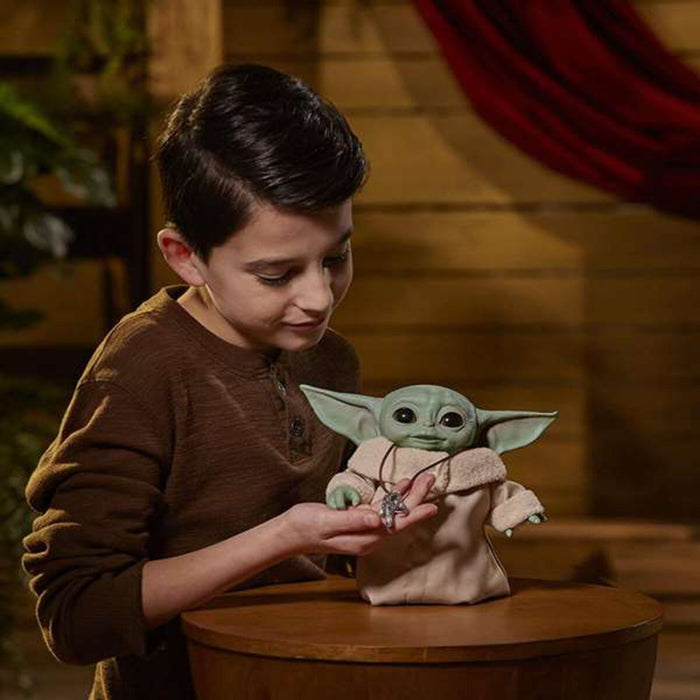 Figurine de Acțiune Hasbro Star Wars Mandalorian Baby Yoda (25 cm)
