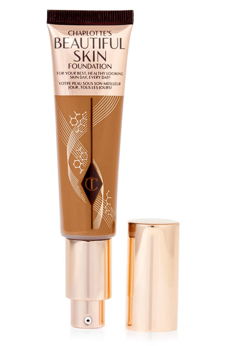 Fond de ten lichid Charlotte Tilbury Beautiful Skin, finisaj radiant, nuanța 13 Cald Chaud, 30 ml