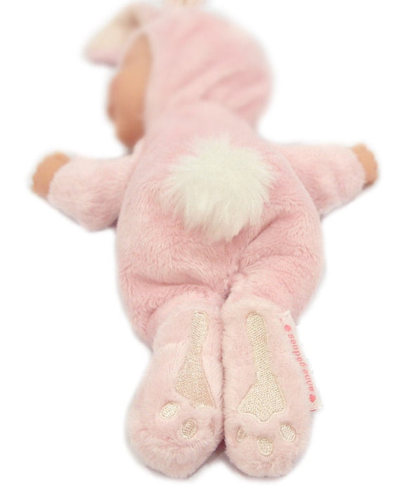 Păpușă Anne Geddes Baby Bunny, pui de iepuraș roz, 23 cm, 18+ luni