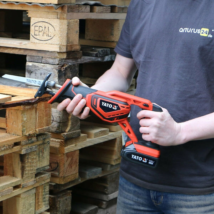 Ferăstrău alternativ Yato YT-82814 3000 rpm