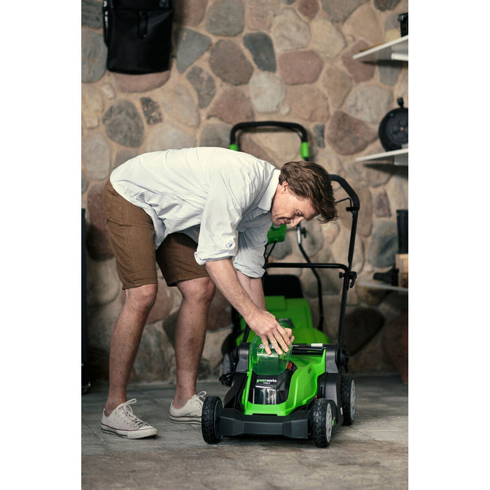 Cositoare cu baterie Greenworks GD24LM33 24 V 30 L