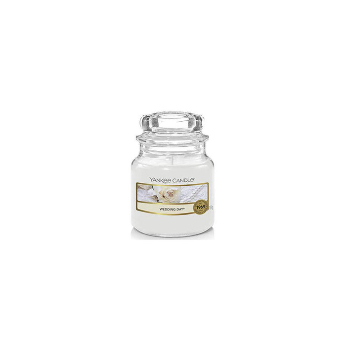 Lumânare parfumată Yankee Candle Wedding Day, 104 g