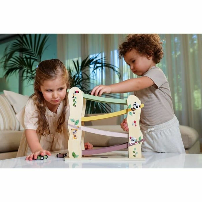 Pistă din lemn cu rampe pentru mașini Tiny Love