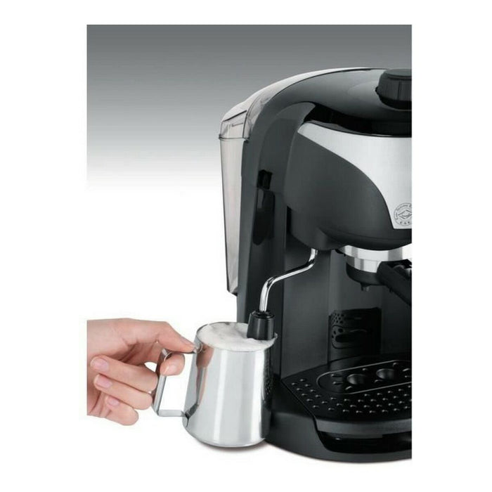 Cafetieră DeLonghi EC221.B 1 L 1100 W
