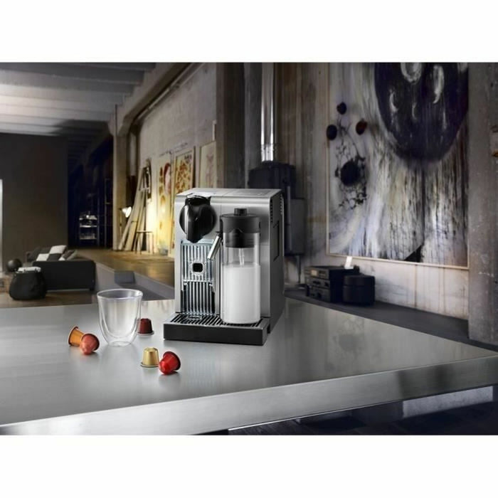 Cafetieră cu Capsule DeLonghi EN750MB Nespresso Latissima pro 1400 W