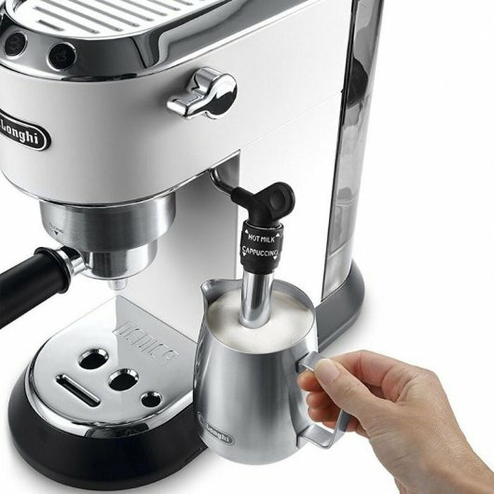 Cafetieră Express cu Braț DeLonghi EC 685.W 15 bar Alb 1 L