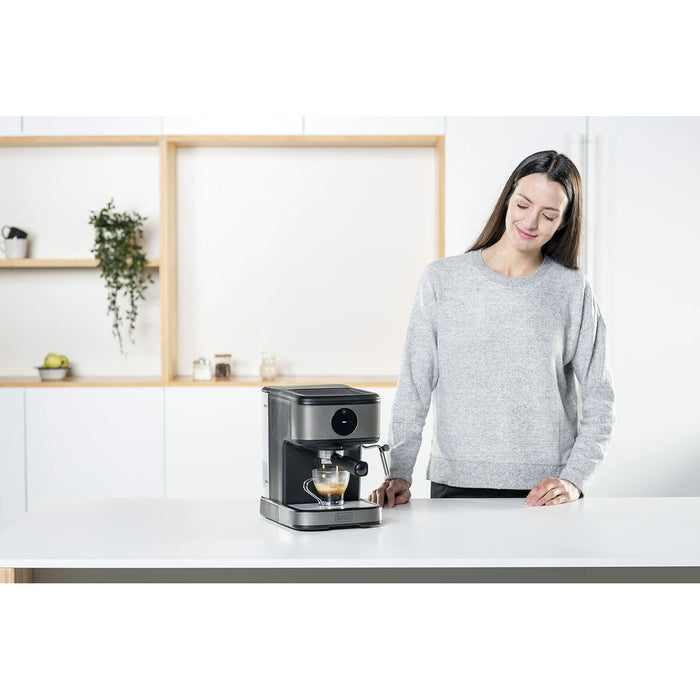 Aparat de cafea superautomat Black & Decker BXCO850E Negru Argintiu 850 W 20 bar 1,2 L 2 Hrníčky