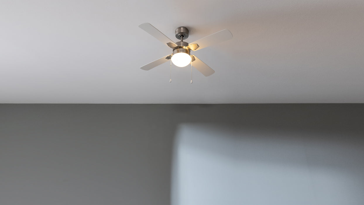 Ventilator de tavan cu iluminare Cecotec EnergySilence Aero 450 IronWhite, 50 W, diametru 106 cm, 3 trepte