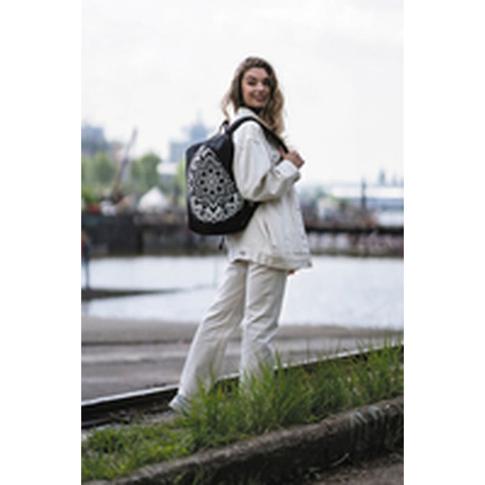 Rucsac Antifurt XD Design P705.869 Alb Negru