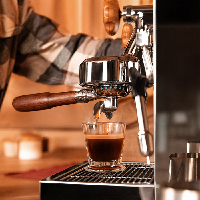 Espressor barista Cecotec Baristeo Classic, 2700 W, rezervor 2,5 l, presiune 15 bar