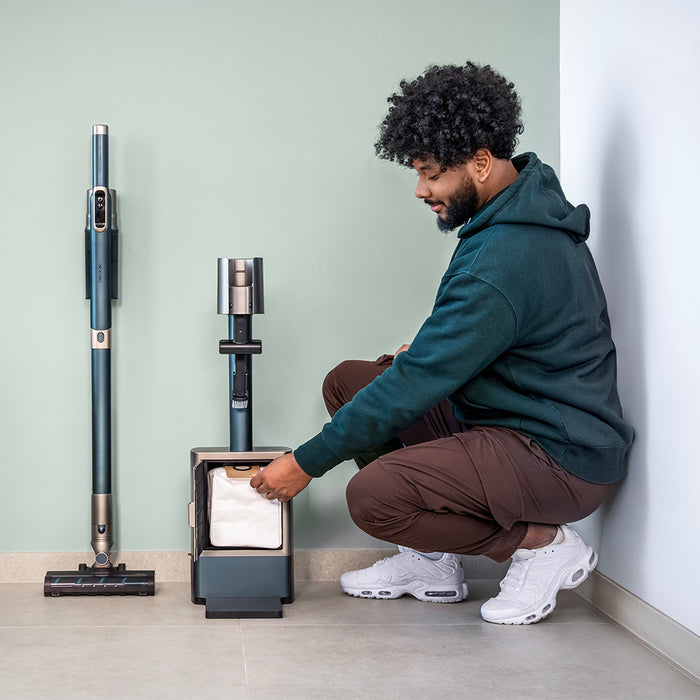 Aspirator vertical 2 în 1 Cecotec Scoba 2100 Station, 210 W, 20 kPa, autonomie 40 min