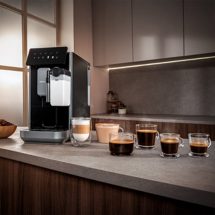 Cafetieră superautomată Cecotec Cremmaet Lungo Latte, 19 bari, rezervor de apă 2 l, neagră