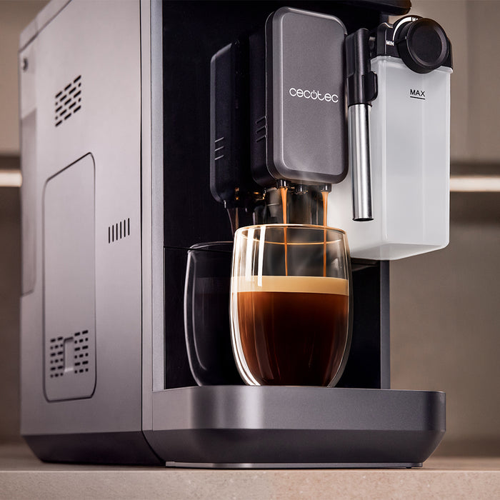 Cafetieră superautomată Cecotec Cremmaet Lungo Latte, 19 bari, rezervor de apă 2 l, neagră