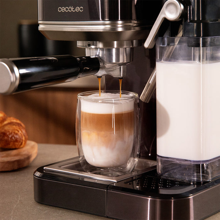 Espressor semiautomat Cecotec Cafelizzia ColdBrew Latte, 1350 W, 20 bar, rezervor apă 1,2 l, negru