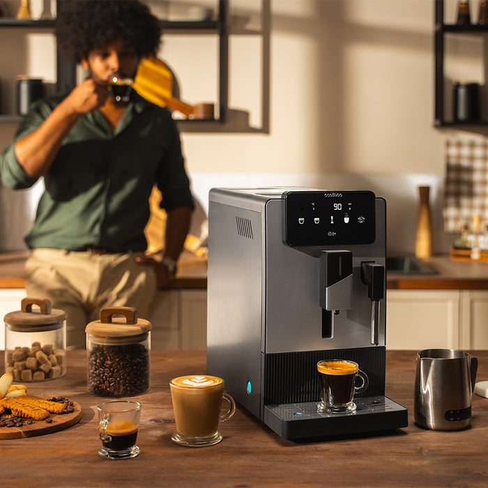 Mașină de cafea superautomată Cecotec Cremmaet Steam, 19 bar, rezervor de apă 1,1 l, recipient cafea 150 g, negru și oțel
