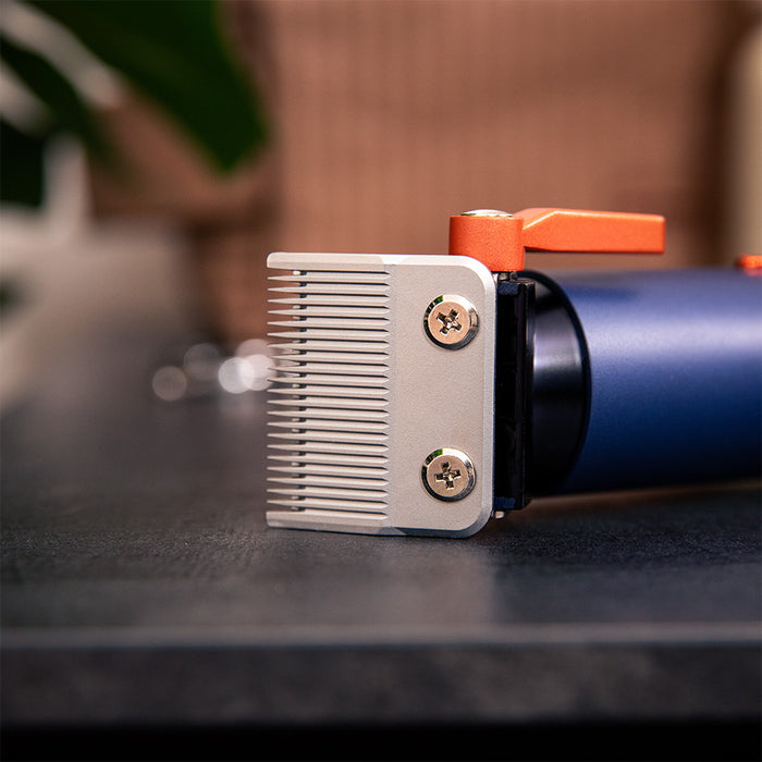 Mașină de tuns părul Cecotec PrecisionCare Expert, 2 viteze, 6700 rpm, autonomie 2 ore, 6 piepteni de ghidaj