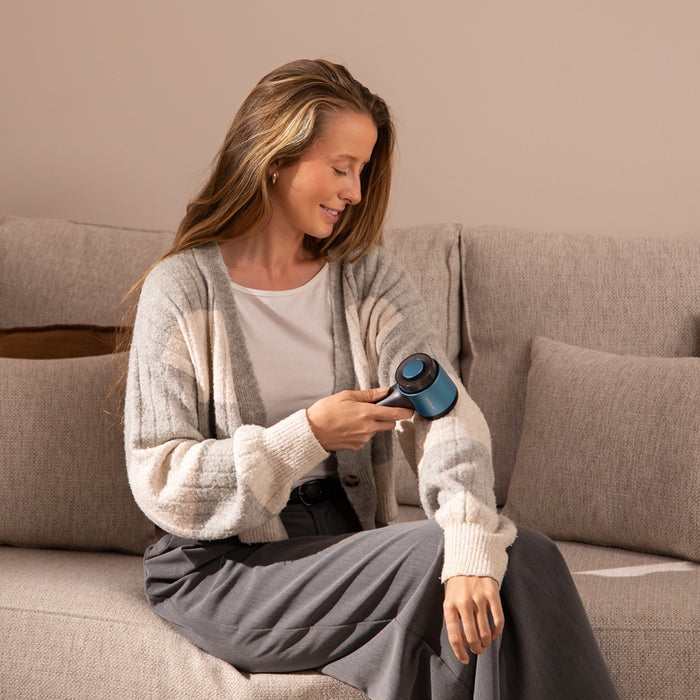 Aparat de îndepărtat scame Cecotec Cut-X Pro, autonomie 90 min, lamă de 50 mm, rezervor de 50 ml