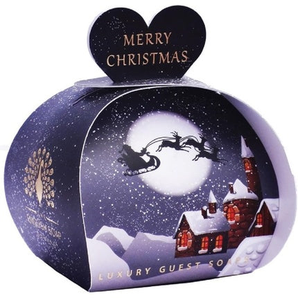 Săpunuri de mână, The English Soap Company, Luxury Christmas Heart Shaped Guest Soaps Winter Village, ambalaj în formă de inimă, design de iarnă