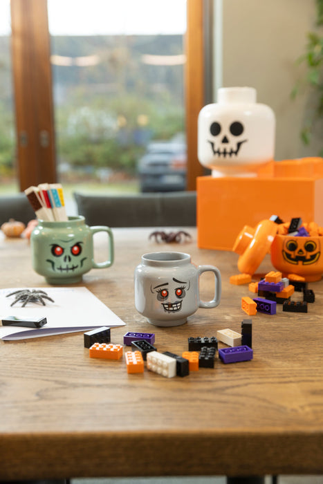 Cană LEGO, cap de minifigurină Zombie, ceramică, 530 ml