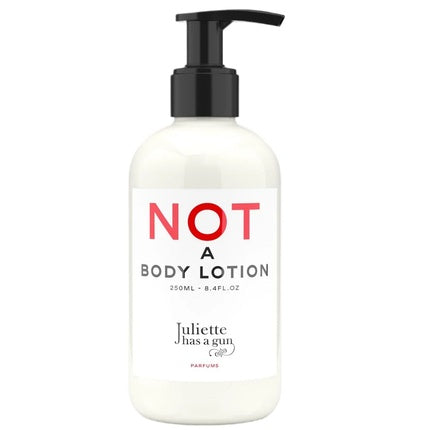 Loțiune pentru corp Juliette Has A Gun Not A Body Lotion, 250ml