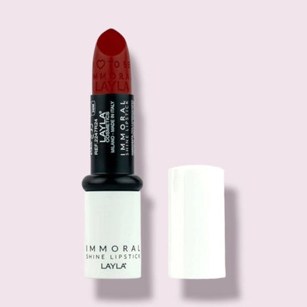 Layla, Immoral Shine Lipstick, culoare roșu intens, capac alb