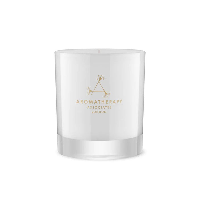 Lumânare parfumată Aromatherapy Associates Inner Strength, tămâie și cardamom, 200 g