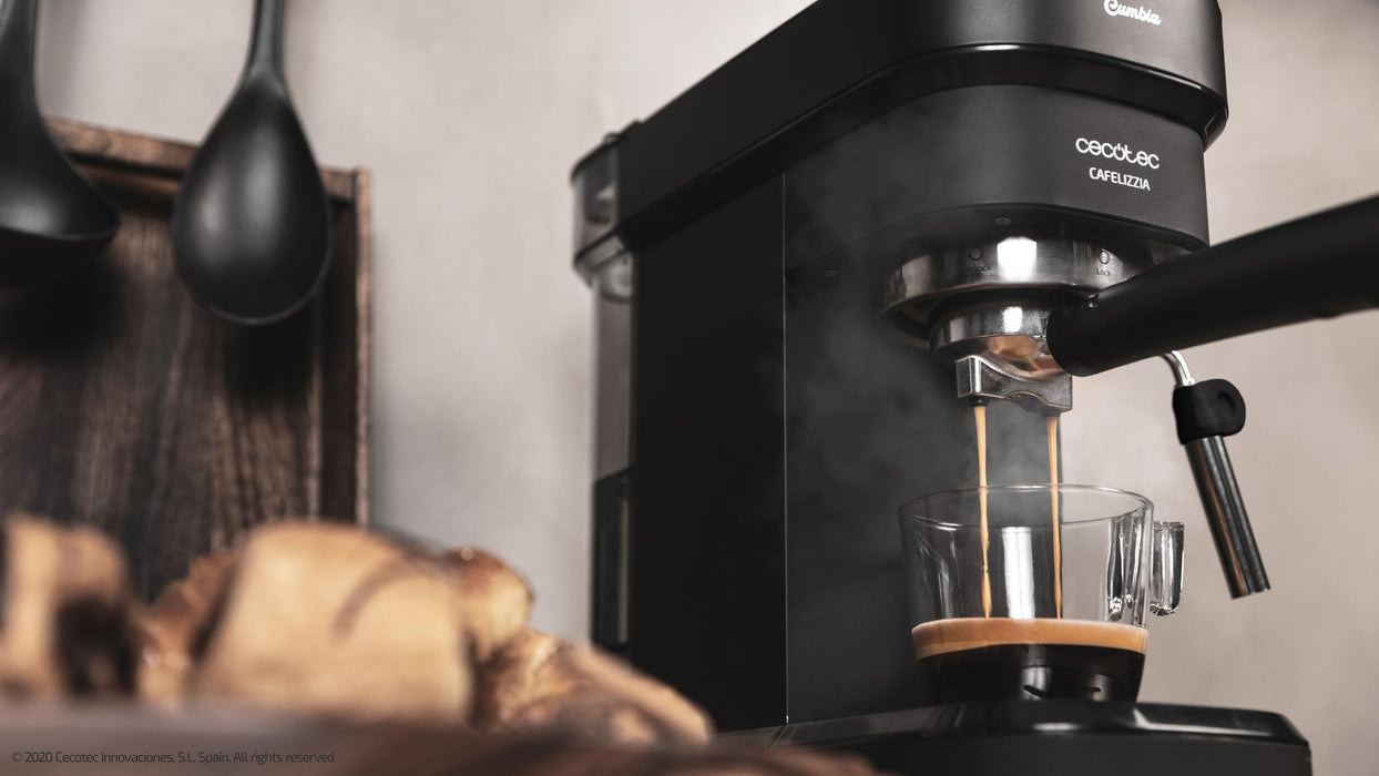 Espressor Cecotec Cafelizzia 790 Black, 1350 W, 20 bar, rezervor 1,2 l, negru