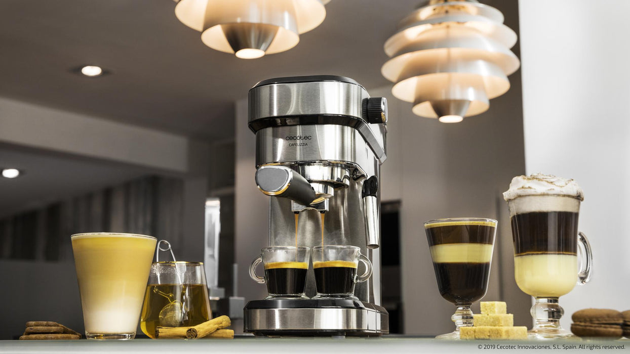 Espressor Cecotec Cafelizzia 790 Steel, 1350 W, 20 bari, rezervor 1,2 l, inox