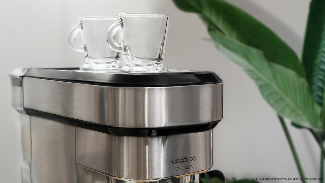 Espressor Cecotec Cafelizzia 790 Steel, 1350 W, 20 bari, rezervor 1,2 l, inox