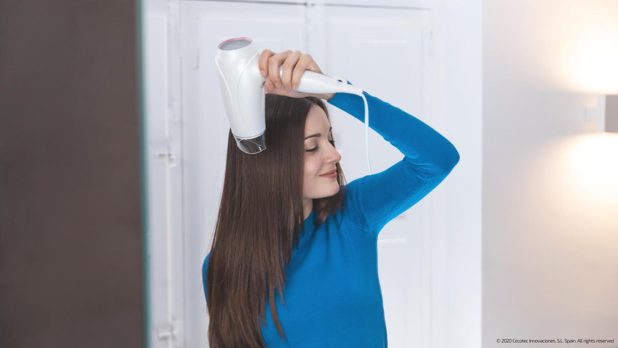 Uscător de păr de călătorie Cecotec IoniCare TravelWhite, 2400 W, 2 trepte de viteză, mâner pliabil