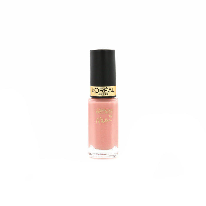 Lac de unghii L'Oreal Paris Color Riche Collection Exclusive By Naomi, nuanța Trandafirul delicat al lui Naomi, 5 ml