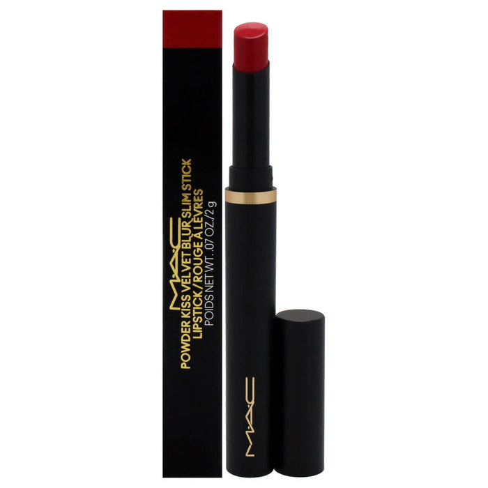 Ruj cremos MAC Powder Kiss Velvet Blur, nuanța 889 Rubin, 2 g