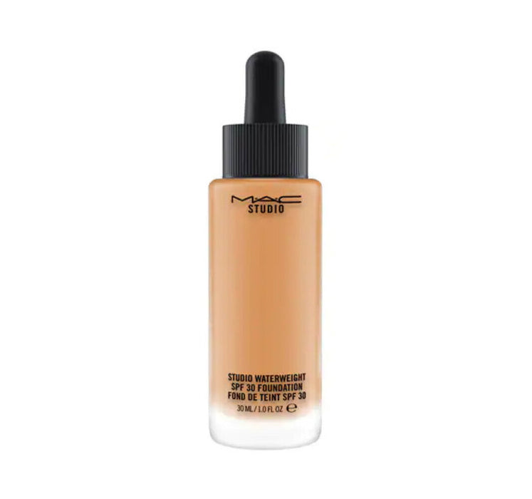Fond de ten lichid MAC Studio Waterweight, de lungă durată, nuanța NC45, SPF 30, 30 ml