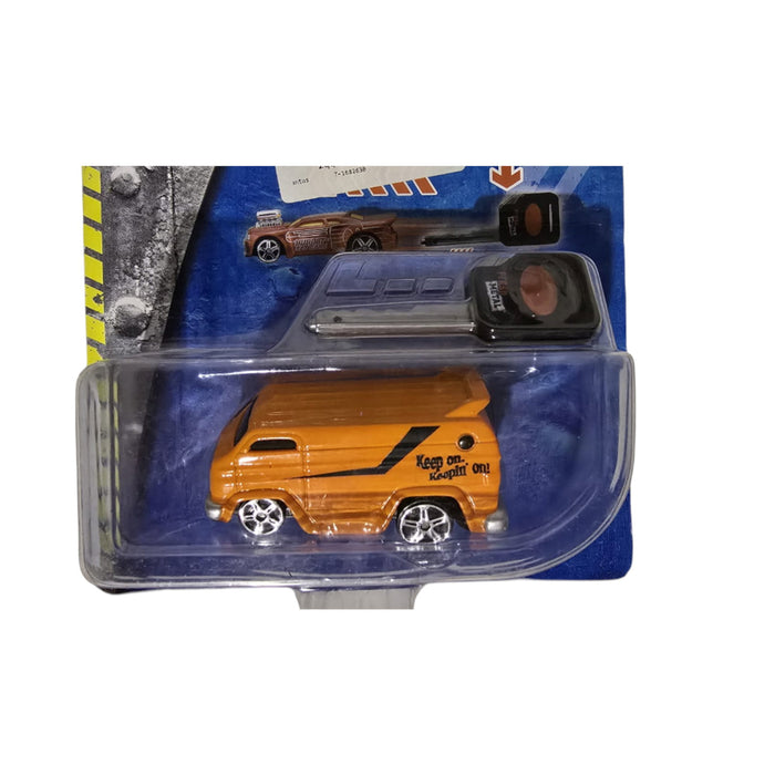 Mașinuță de jucărie Maisto Fresh Metal Burnin Key Cars, model portocaliu