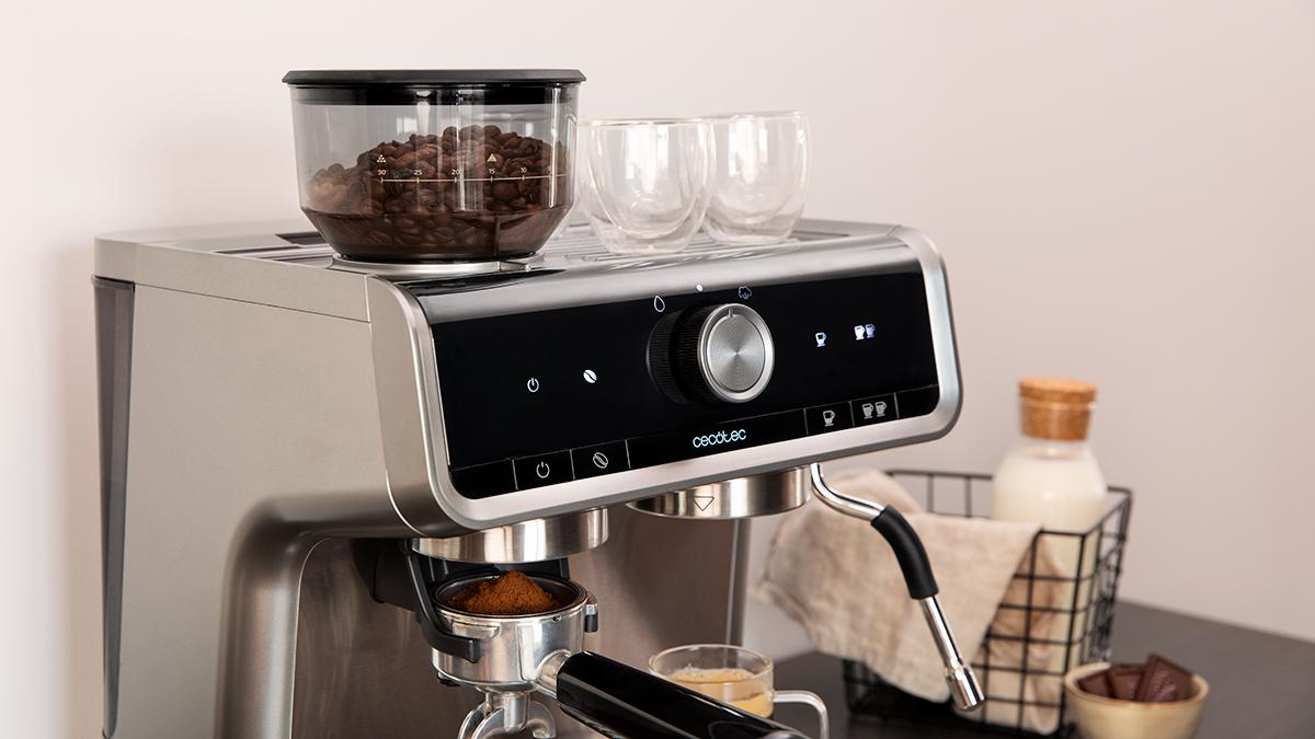 Espressoră Cecotec Cumbia Power Espresso 20 Barista Cream, 20 bar, rezervor 2,5 l, 15 trepte de măcinare, oțel