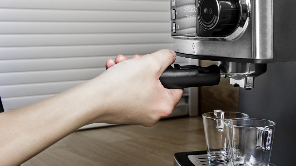 Espressor Cecotec Power Espresso 20, 20 bar, 850 W, rezervor 1,5 l