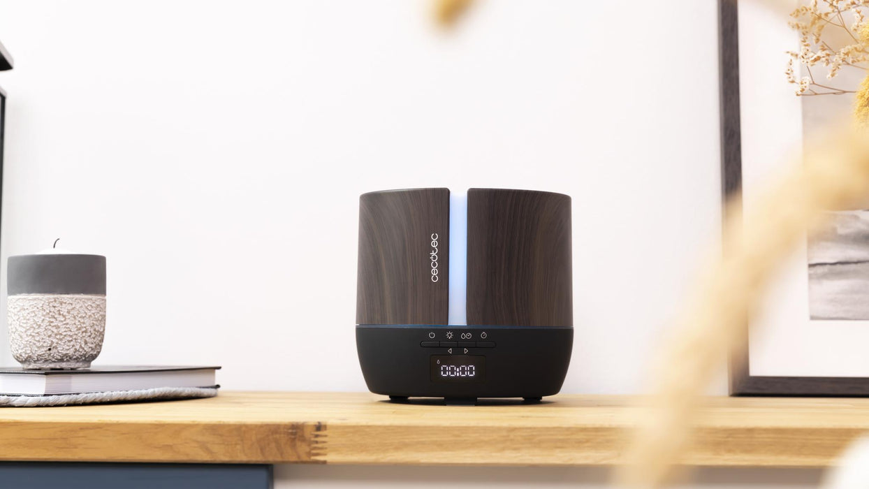 Difuzor de aromă Cecotec PureAroma 550 Connected Black Woody, 500 ml, 25 ml/h, Bluetooth, acoperire 30 m²