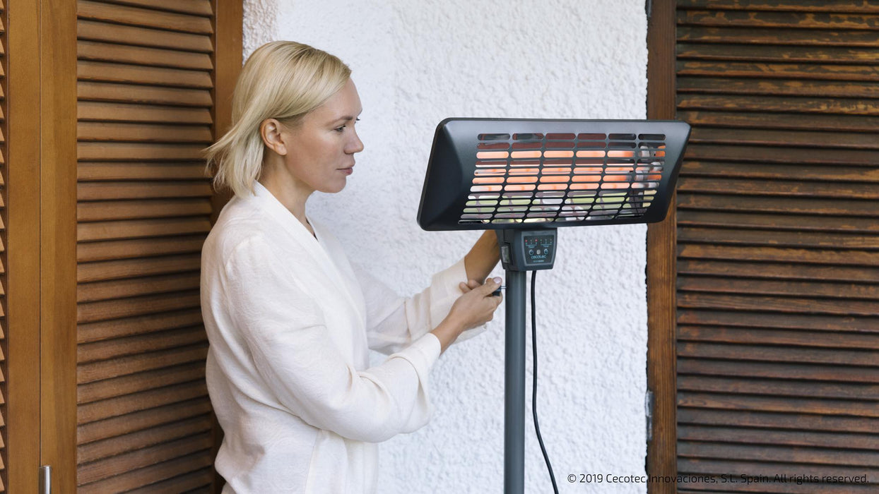 Încălzitor cu halogen de exterior Cecotec Ready Warm 8200 Power Quartz Smart, 2000 W, 2 trepte, IP24