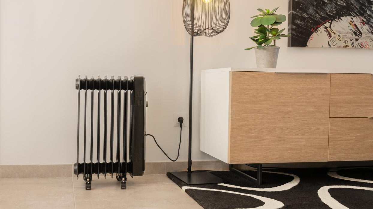 Radiator cu ulei Cecotec ReadyWarm 9000 Space Black, 2000 W, 9 elementi, pentru încăperi de 20 m², negru