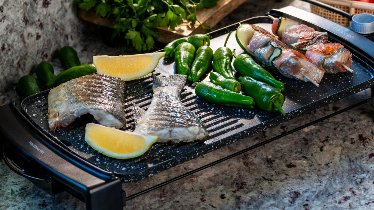 Grătar electric Cecotec Tasty&Grill 2500 RockWater MixGrill, 2150 W, suprafață 45 × 25 cm, oțel