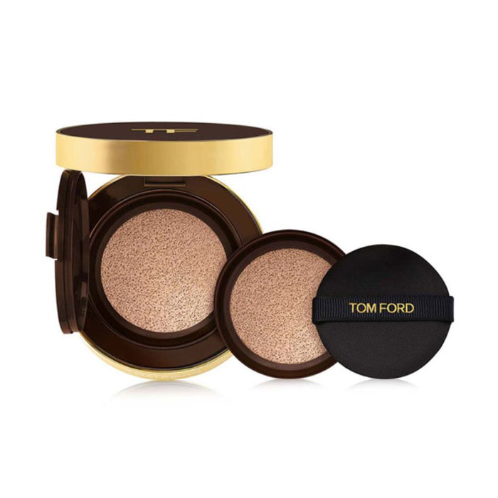 Fond de ten compact Tom Ford Traceless, nuanța 0,5 Porcelain, SPF 45, reumplere, 12 g