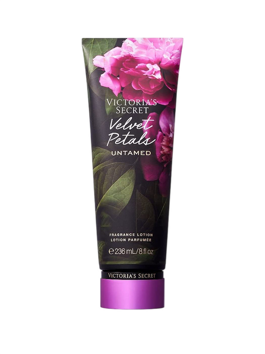 Loțiune de corp Victoria's Secret Velvet Petals Untamed, hidratantă, 236 ml