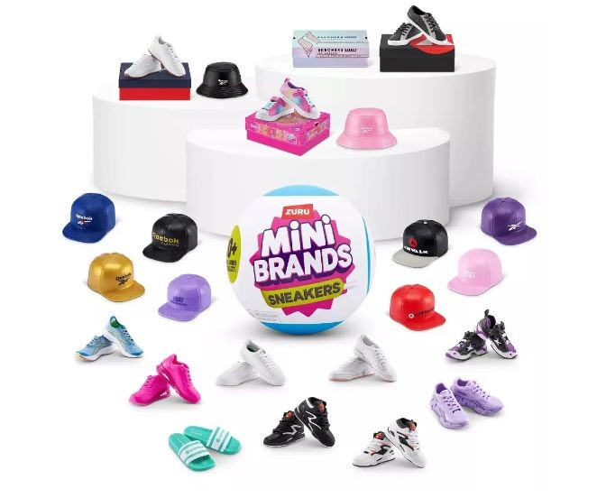 Jucărie de colecție Zuru 5 Surprise Mini Brands Sneakers, seria 1, diverse modele